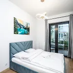 Rentplanet - Kosciuszki Apartment