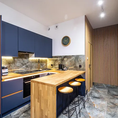 Rentplanet - Kosciuszki Apartamento Cracovia