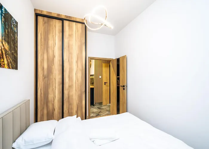 Rentplanet - Kosciuszki Apartment Krakow