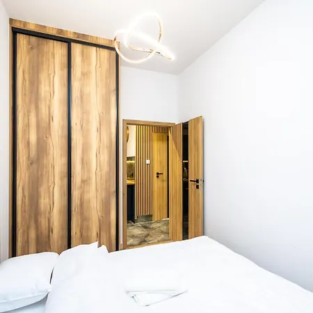 Rentplanet - Kosciuszki דירה קרקוב